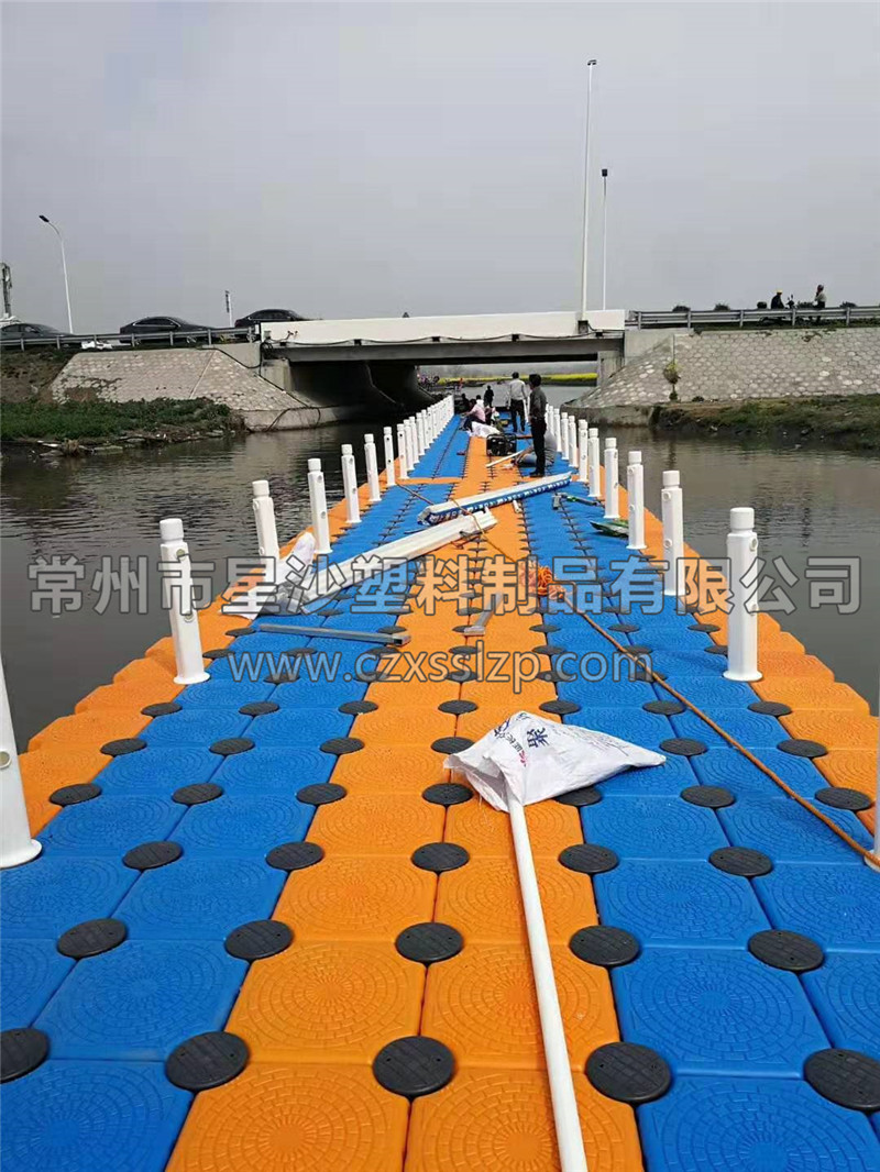 常州市星沙塑料制品有限公司客戶(hù)案例-江蘇興化浮橋3