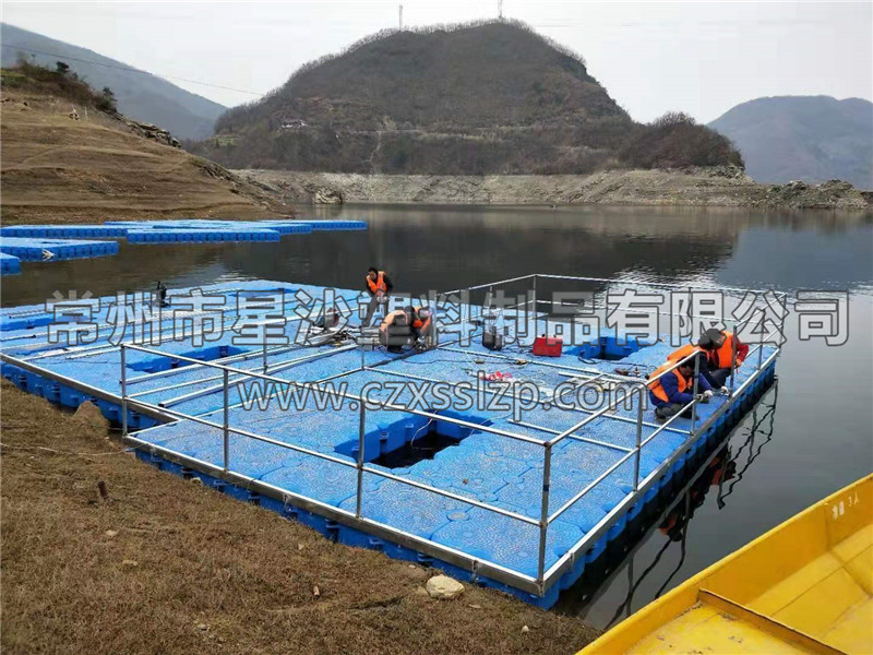 常州市星沙塑料制品有限公司客戶案例-四川水庫(kù)釣魚平臺(tái)4