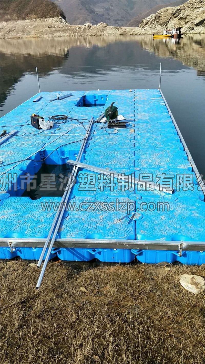 常州市星沙塑料制品有限公司客戶案例-四川水庫(kù)釣魚平臺(tái)5